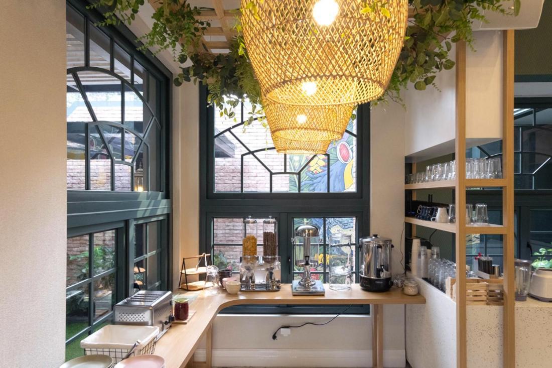 ホテル Casa Living Senopati ジャカルタ エクステリア 写真
